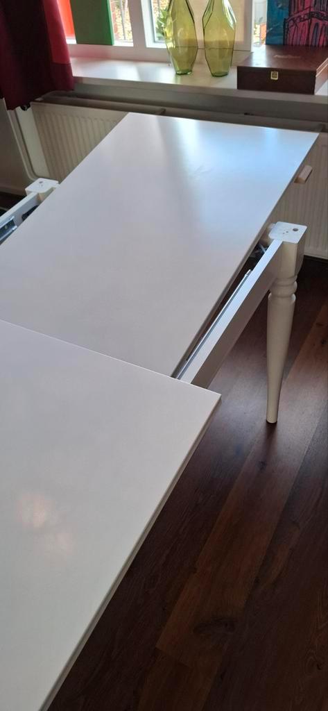 GROTE tafel uitschuifbaar wit ikea Ingatorp, Huis en Inrichting, Tafels | Eettafels, Zo goed als nieuw, 50 tot 100 cm, 200 cm of meer