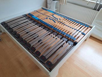 Elektrisch bed lattenbodem enkel tweepersoons beschikbaar voor biedingen
