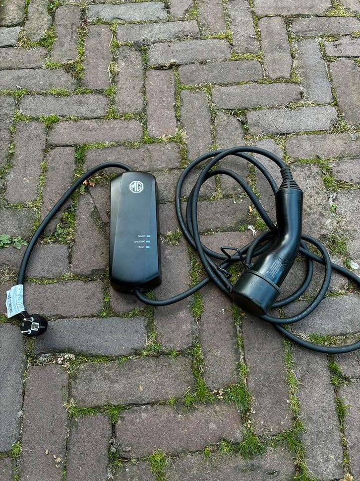 Mobiele Thuislader 2.2kw - Type 2, Auto-onderdelen, Elektronica en Kabels, Universele onderdelen, Gebruikt, Ophalen of Verzenden
