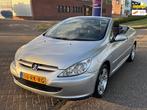 Peugeot 307 CC 2.0-16V ECC Audio/CD Electr. pakket LMV 17" L, Auto's, Peugeot, Voorwielaandrijving, Zwart, 4 cilinders, Cabriolet