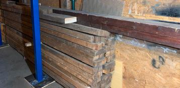 2x superlange balk 700 lang x 23,5 hoog x 8,5 dik beschikbaar voor biedingen