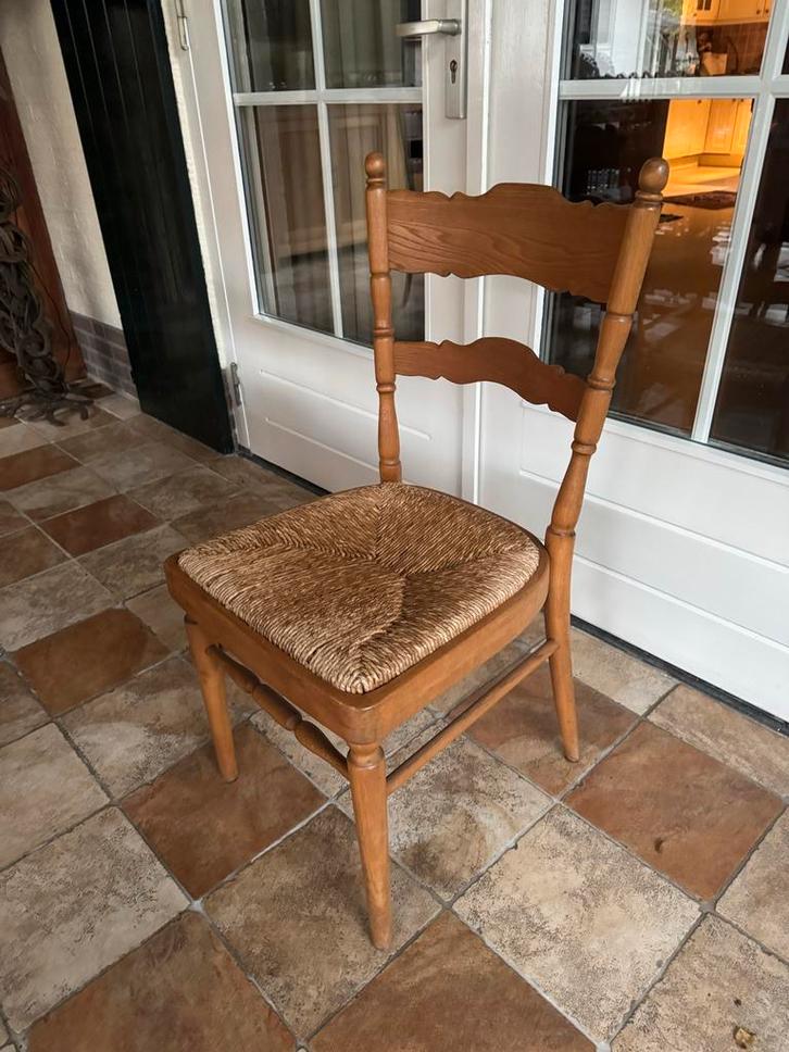 12 Stoelen met rieten zitting, Huis en Inrichting, Stoelen, Gebruikt, Vijf, Zes of meer stoelen, Hout, Bruin, Ophalen