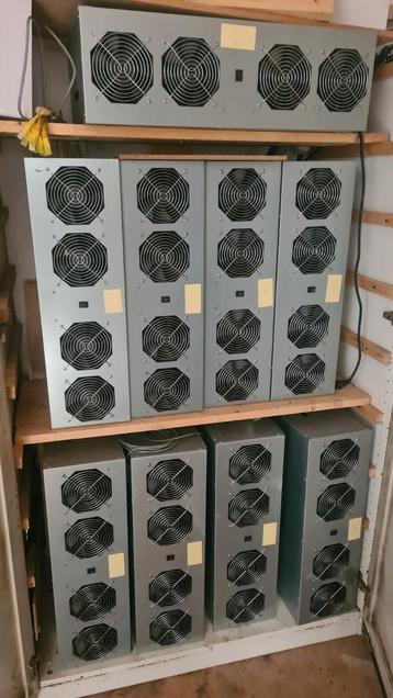 64x RX 580 8Gb GPU Miners - Mining Rig beschikbaar voor biedingen