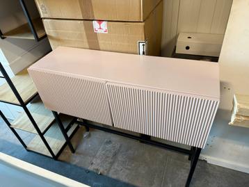 Kwantum zacht roze dressoir / tv kast, side table