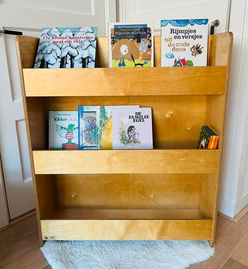 Vintage schoolkast Rolf boekenkast kinderkast boekenrek, Kinderen en Baby's, Kinderkamer | Commodes en Kasten, Gebruikt, Kast