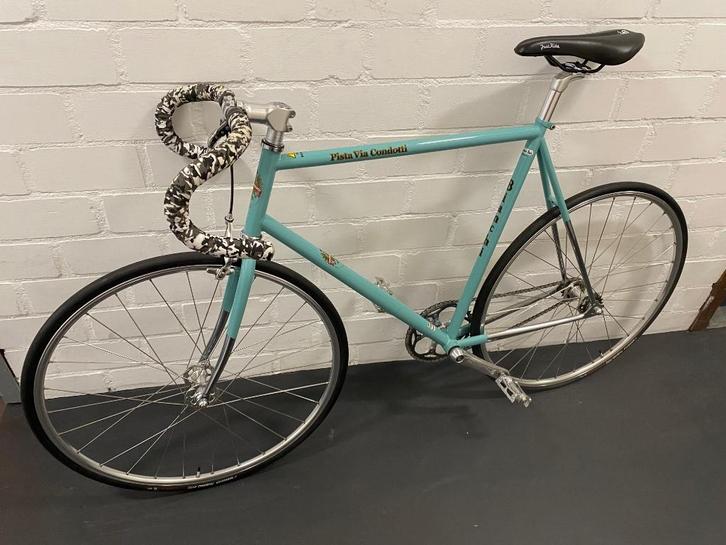 Bianchi racefiets Pista Via Condotti zgan, Fietsen en Brommers, Fietsen | Racefietsen, Zo goed als nieuw, Overige merken, Minder dan 10 versnellingen