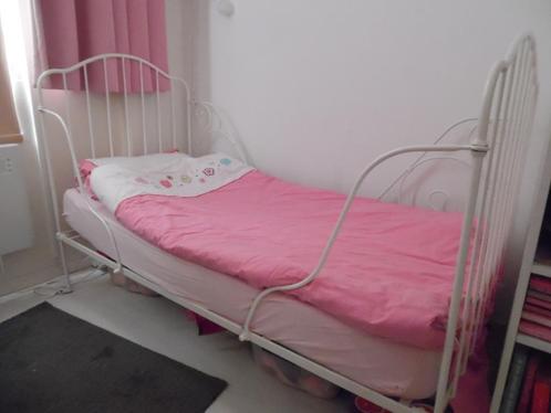 Junior bed 160x80 gietijzer wit incl. matras en beddengoed, Kinderen en Baby's, Kinderkamer | Bedden, Zo goed als nieuw, 140 tot 160 cm
