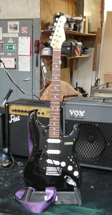 stratocaster gitaar beschikbaar voor biedingen
