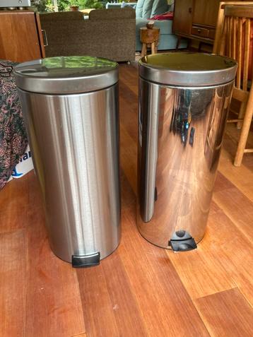 Brabantia prullenbak 30 liter. 1 of 2 stuks beschikbaar voor biedingen