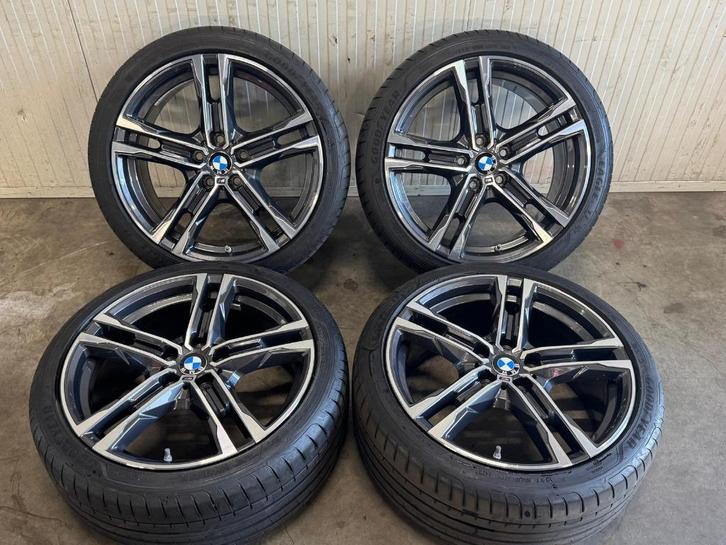 BMW 1 serie F40 2 serie 556M velgen 225/40 R18 zomerbanden, Auto-onderdelen, Banden en Velgen, Banden en Velgen, Zomerbanden, 18 inch