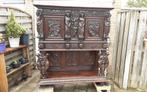 Italiaanse cabinet on stand, Ophalen