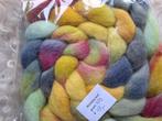 geverfde romney wol spinnen vilten spinwol viltwol wol, Hobby en Vrije tijd, Nieuw, Ophalen of Verzenden, Lotjeswol, Spinwol