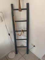 Decoratieladder, Ophalen of Verzenden, Zo goed als nieuw, Minder dan 2 meter