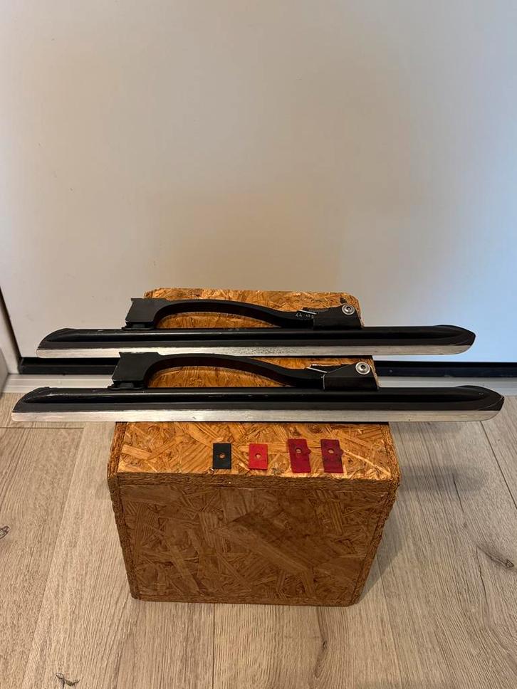 Viking Nagano onderstel - maat 44, Sport en Fitness, Schaatsen, Zo goed als nieuw, Noren, Viking, Ophalen of Verzenden