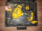 De walt accu tacker dcn660d2, Doe-het-zelf en Verbouw, Gereedschap | Boormachines, Ophalen of Verzenden, Zo goed als nieuw, Boor- en Schroefmachine