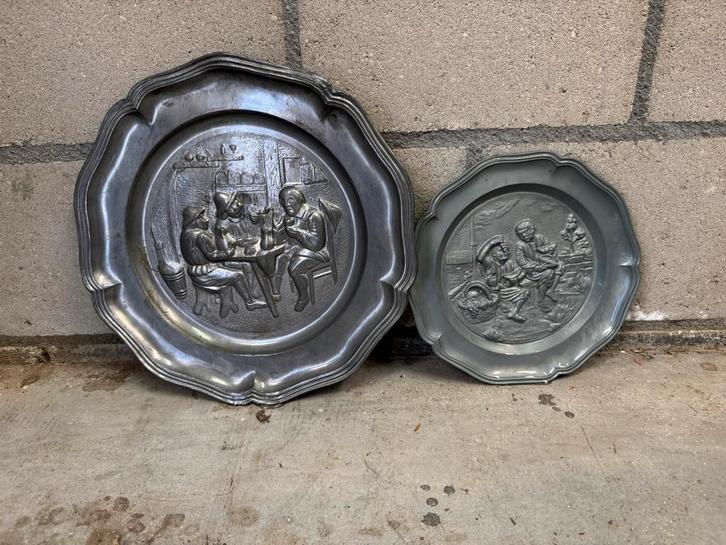Tinnen Borden - Decoratief - 22 & 32 cm, Antiek en Kunst, Antiek | Tin, Ophalen