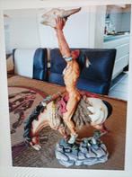 een beeld van polystone kunst, Verzenden