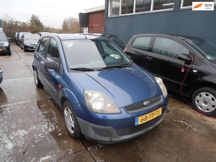 Ford Fiesta 1.3-8V Champ airco st bekr 5 deurs elek pak nap, Auto's, Ford, Te koop, Fiësta, ABS, Airbags, Airconditioning, Radio