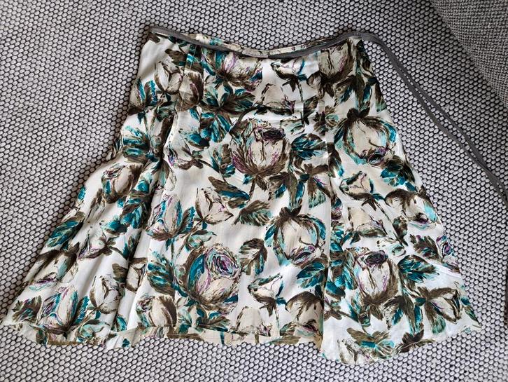 Zijden Rok - Just In Case, Kleding | Dames, Rokken, Zo goed als nieuw, Maat 38/40 (M), Overige kleuren, Ophalen of Verzenden