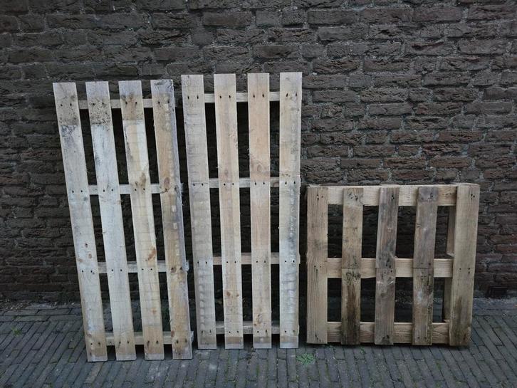 Gratis 3 houten pallets, Doe-het-zelf en Verbouw, Hout en Planken, Gebruikt, Pallet, Overige houtsoorten, Minder dan 200 cm, Ophalen