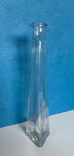 Smalle hoge driehoekige vaas glas, Huis en Inrichting, Woonaccessoires | Vazen, Overige kleuren, Ophalen of Verzenden, Minder dan 50 cm