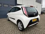 Toyota Aygo 1.0 VVT-i x-wave Automaat |Cabrio| Camera, Gebruikt, Euro 6, Met garantie (alle), 4 stoelen
