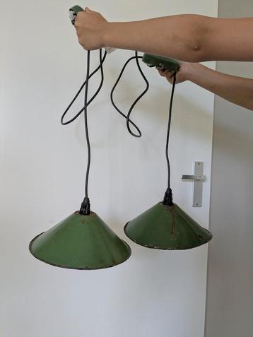 Industriële landelijke en of vintage hanglampen  beschikbaar voor biedingen