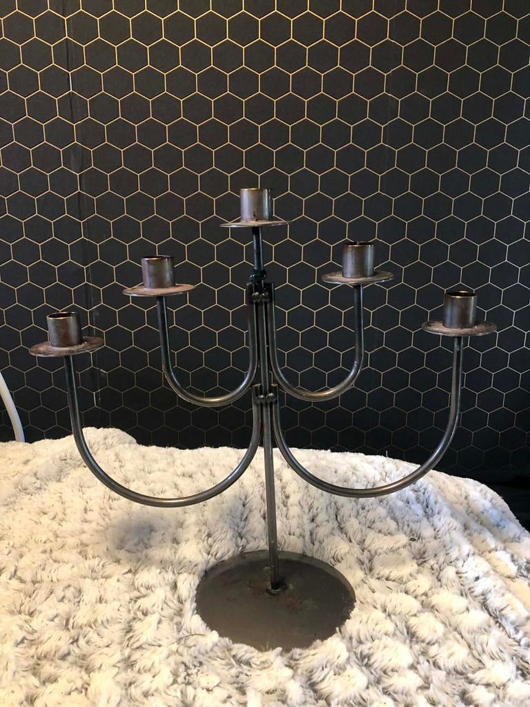 Metalen Kandelaar voor 5 Kaarsen, Gebruikt, 25 tot 50 cm, Zwart, Ophalen of Verzenden