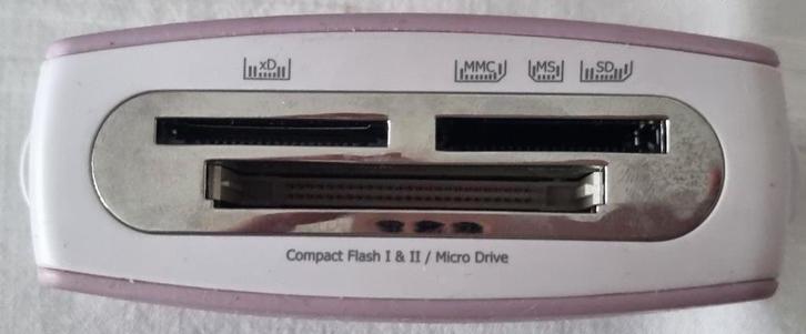 Leuke Card Reader, Computers en Software, Geheugenkaartlezers, Zo goed als nieuw, Ophalen