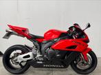 Honda CBR 1000 RR met Arrow uitlaat en carbon parts, 4 cilinders, Motorrijbewijs A, Bedrijf, Super Sport