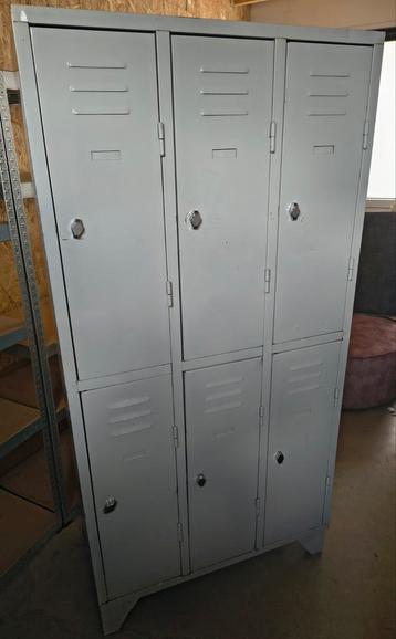Lockerkast beschikbaar voor biedingen