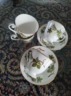 4 vintage witte/crèmekleurige kop/schotels Tirschenreuth, Huis en Inrichting, Ophalen of Verzenden, Zo goed als nieuw, Overige stijlen