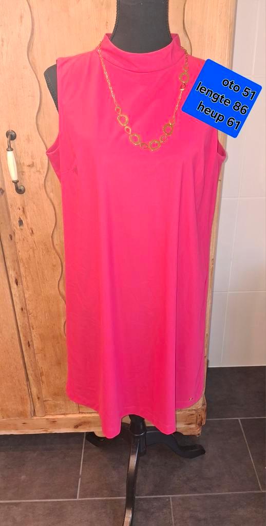 Roze LaDress jurk maat L, Kleding | Dames, Jurken, Zo goed als nieuw, Maat 42/44 (L), Roze, Knielengte, Ophalen of Verzenden