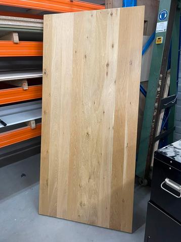 Eiken tafelblad showroommodel beschikbaar voor biedingen