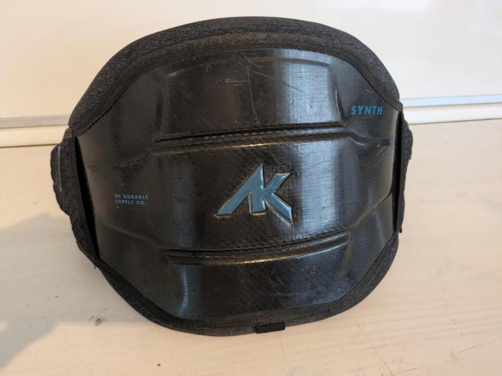 AK Synth hardshell trapeze, Watersport en Boten, Windsurfen, Gebruikt, Overige typen, Minder dan 5 m², Ophalen of Verzenden