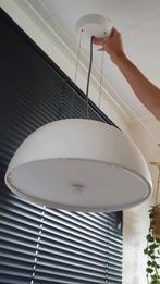 Witte eettafel lamp met melkglas, Huis en Inrichting, Lampen | Hanglampen, Ophalen of Verzenden, Zo goed als nieuw, Glas