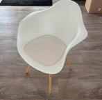 Witte kuipstoel, Huis en Inrichting, Stoelen, Ophalen, Zo goed als nieuw, Wit, Eén