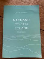 Niemand is een eiland - Lieuwe Koopmans, Ophalen of Verzenden, Nieuw, Overige onderwerpen