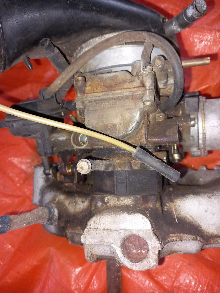 Volvo 240 Pierburg carburateur, Ophalen, Volvo