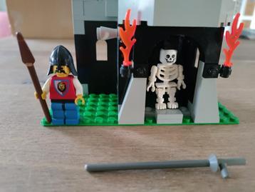 Vintage Lego Castle Royal Knights set 6036 Skeleton Surprise beschikbaar voor biedingen