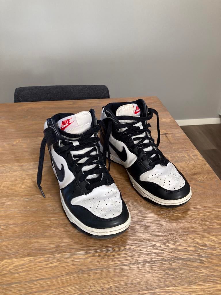 Nike schoenen maat 37,5, Kinderen en Baby's, Kinderkleding | Schoenen en Sokken, Ophalen, Zo goed als nieuw, Schoenen