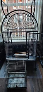 Te koop papegaaien kooi, Dieren en Toebehoren, Ophalen, Zo goed als nieuw, Metaal, Vogelkooi