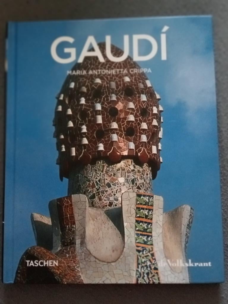 Gaudi - Maria Antonietta Crippa - Taschen, Boeken, Kunst en Cultuur | Architectuur, Zo goed als nieuw, Overige onderwerpen, Ophalen of Verzenden