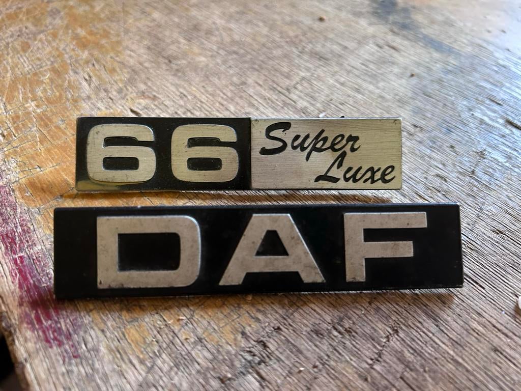 DAF 66 Super Luxe Emblemen Set, Auto-onderdelen, Carrosserie en Plaatwerk, Ophalen of Verzenden, Gebruikt, Overige automerken
