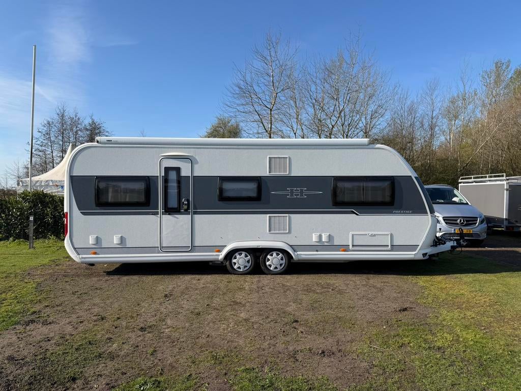 Hobby 650 UMFE prestige, Ophalen, Zo goed als nieuw