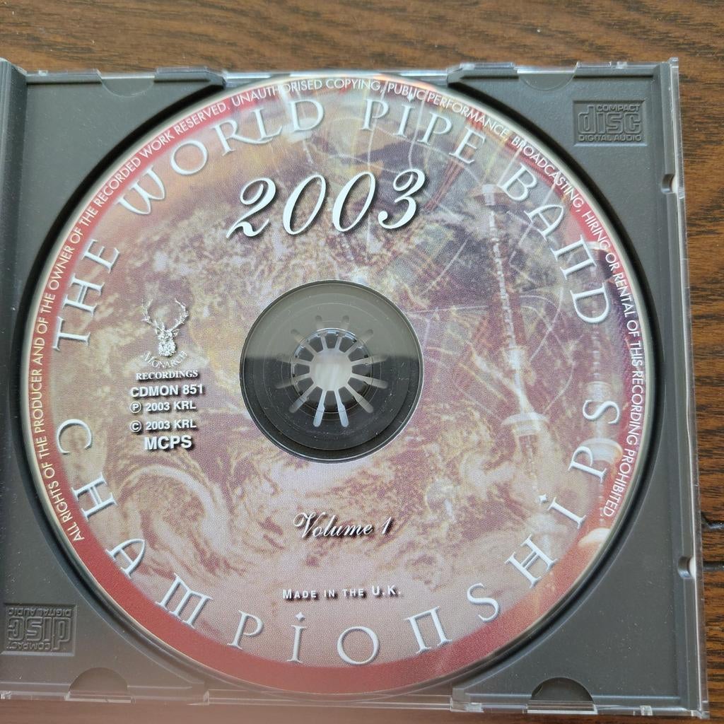 2 cd's The World Pipe Band Championships 2003, Cd's en Dvd's, Cd's | Wereldmuziek, Ophalen of Verzenden, Zo goed als nieuw