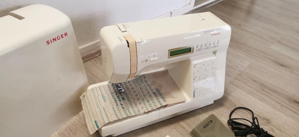Naaimachine SINGER rumina 3400, Hobby en Vrije tijd, Naaimachines en Toebehoren, Ophalen of Verzenden, Zo goed als nieuw, Naaimachine
