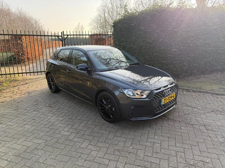 Audi A1 30 Tfsi 116pk S Tronic 2019 Grijs, Auto's, Audi, Bedrijf, A1, Benzine, Hatchback, Automaat, Origineel Nederlands, Zilver of Grijs