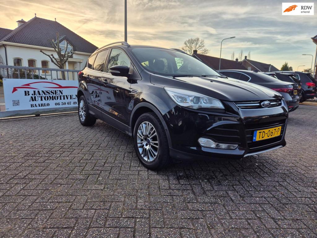Ford Kuga Titanium Plus l luxe uitvoering l 2000kg trekgewic, Voorwielaandrijving, 15 km/l, Gebruikt, Zwart