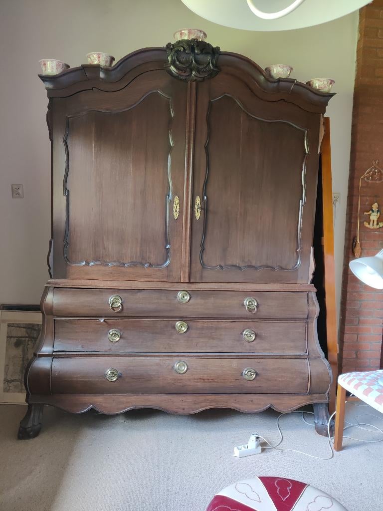 Drents kabinet, hele ruime antieke kast, Antiek en Kunst, Antiek | Meubels | Kasten, Ophalen